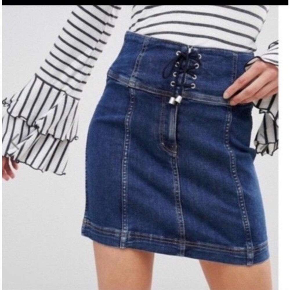 Free People Y2K Denim Lace Up A Line Mini Skirt Sz 2